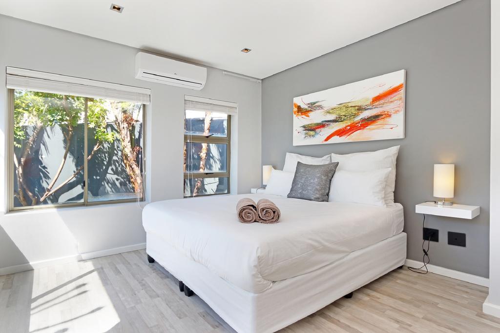 Valtameri By Totalstay Camps Bay Exterior photo